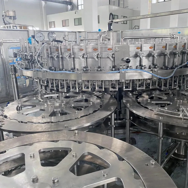 အလိုအလျောက် 3in 1 ပုလင်း အရသာ ရေဆေးခြင်း ဖြည့်ခြင်းနှင့် အဖုံးအုပ်စက် 